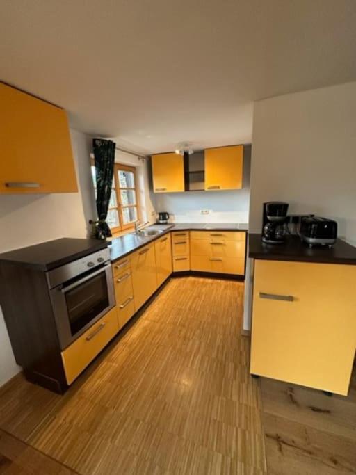 Charmante Farbenfrohe Wohnung Fuer Zwei Fischbachau Esterno foto